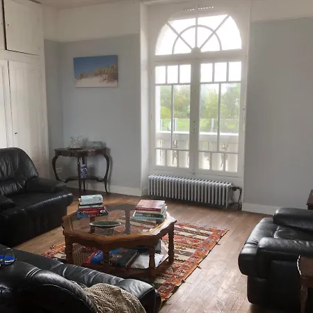Maison de la Rivière Gite Chambre d hote Couette-café *
